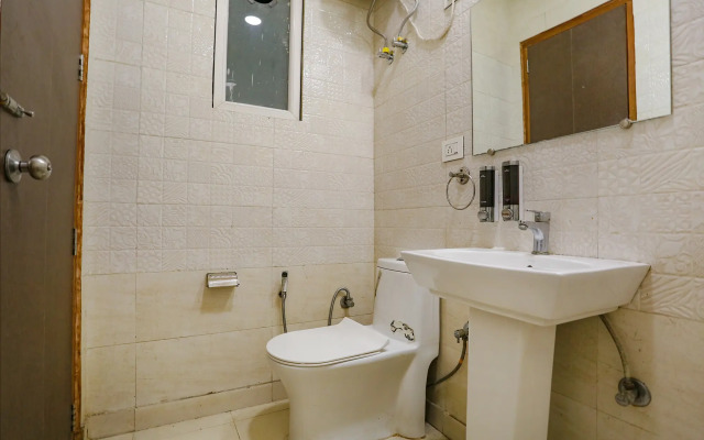 Hotel Silver Saffron Peeragarhi