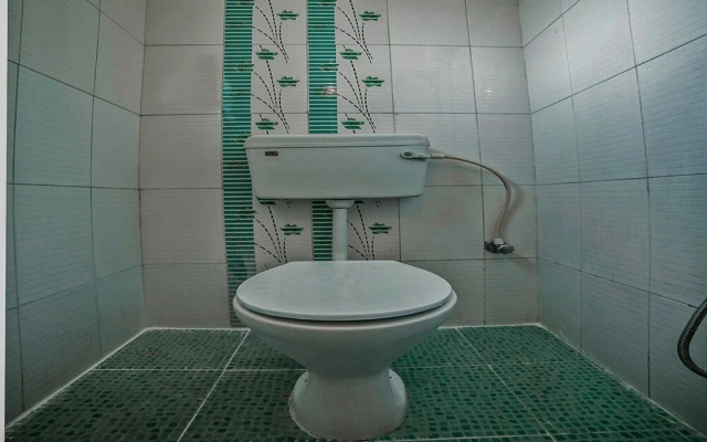 OYO 13425 Sindhura Guest House