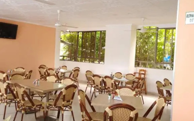Zahira Hotel Melgar