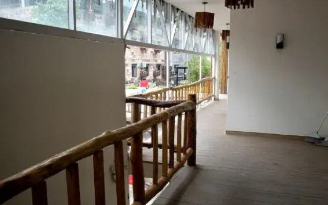 Lulu's Homestay (Shibanyan Town)
