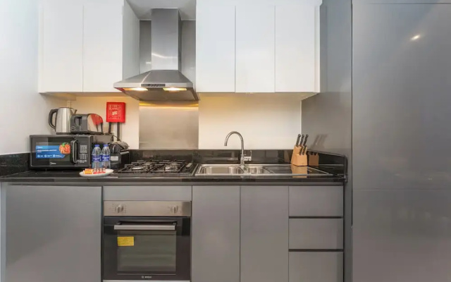 PVH - Damac Prive - Studio - Canal View
