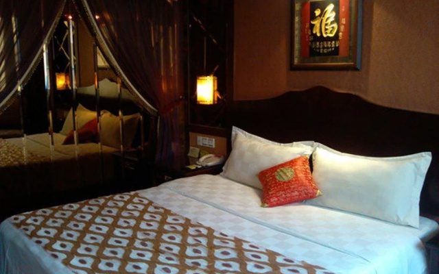 Zhongshan New Gaoya Business Hotel