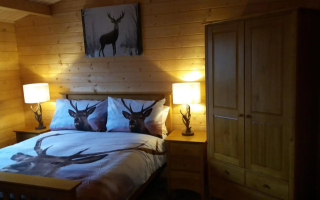 Lochinvar Log Cabin