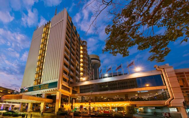 Narai Hotel вид на фасад