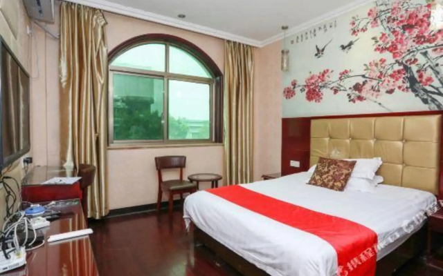 Huayi Hotel