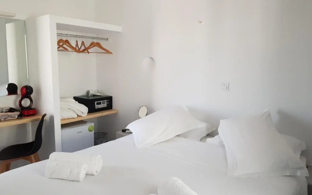 Piperaki Project Paros