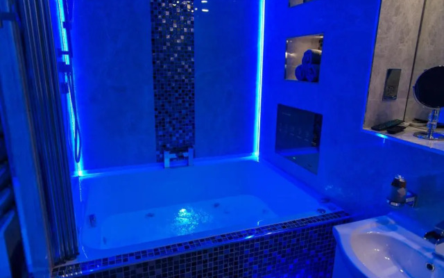 Aphrodite Suites Huddersfield