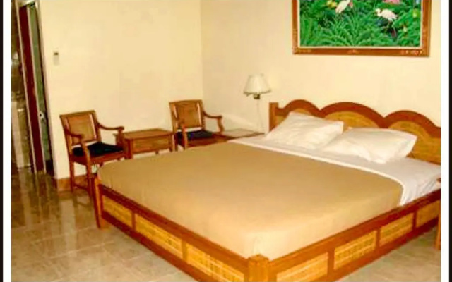 Bona Village Inn