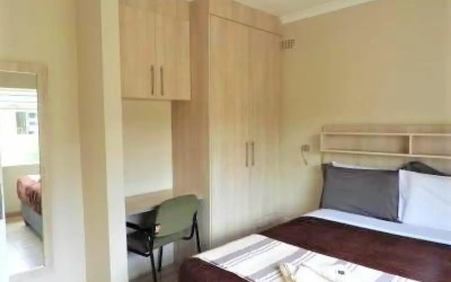 2 Bed Apartment With En-suite Kitchenette - 2065