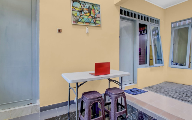 OYO 95136 Jec Plumbon Homestay Syariah