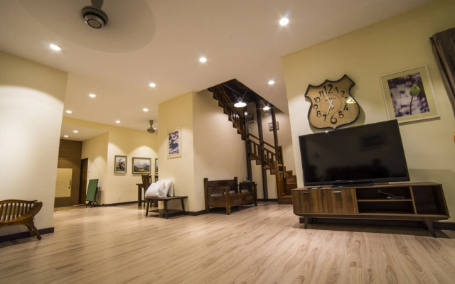 Bahau Woodz Villa