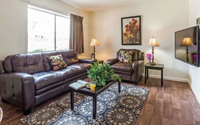 Park Suites at 232 - One Bedroom Apartment
