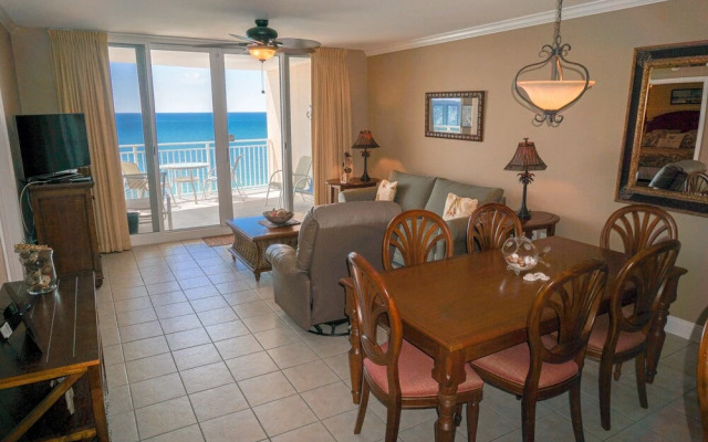 Emerald Beach 1725 - 1083851