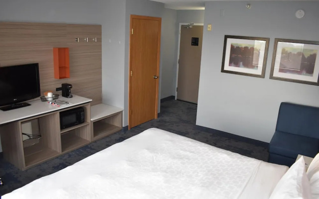 AmericInn Hotel & Suites Inver Grove Heights