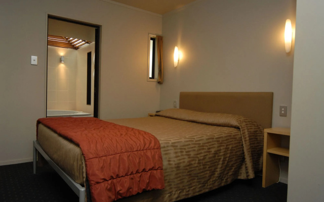 Bentleys Motor Inn