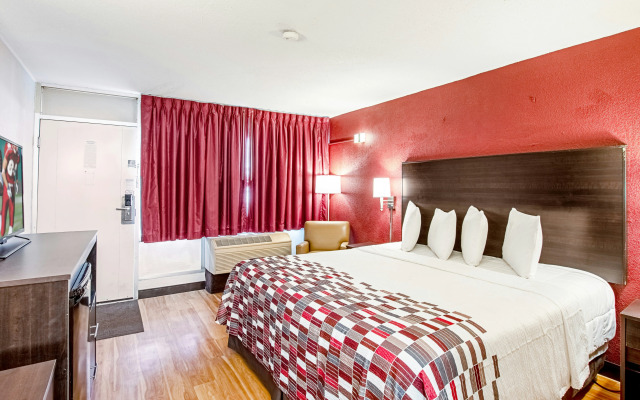 Red Roof Inn Battle Creek