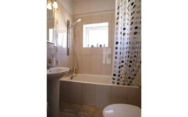 3 Br Villa Dione - Chg 8887