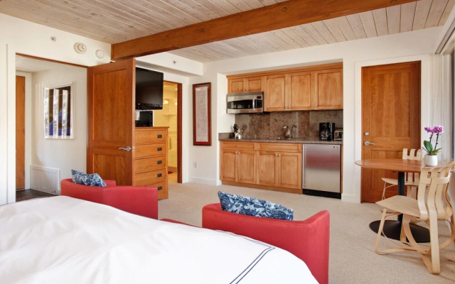 Aspen Alps Apartment #507 Home by RedAwning