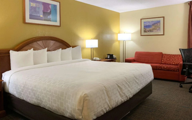 LeBossier Hotel