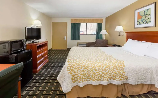 Days Inn Kent - Akron