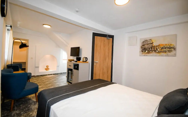Swan Boutique Hotel