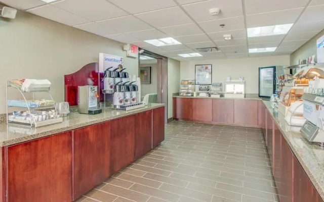 Comfort Inn Midlothian Turnpike
