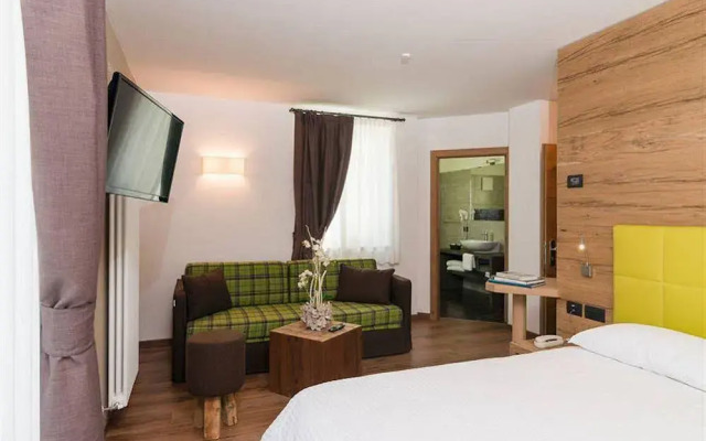 Sassdei My Active Suite Hotel