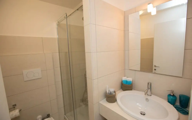 Ad2015 Guest House