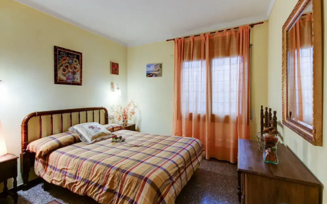 Apartment in Roses by the Beach & Marina