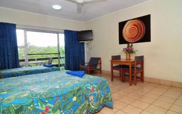 Coral Motel & Apartments