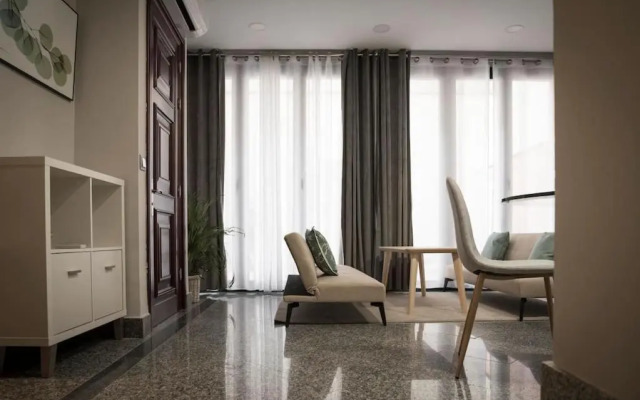 Apartamento en centro histórico con patio romano
