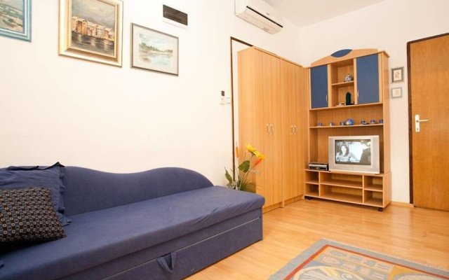 Apartments Miro