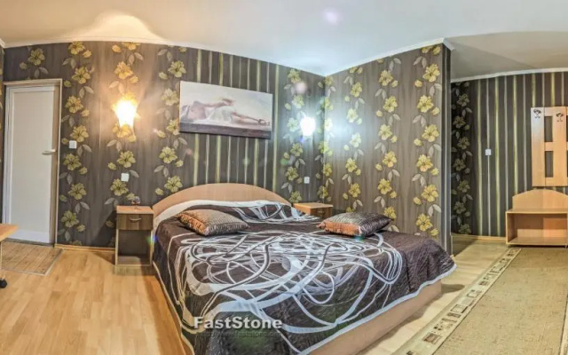Discret Hotel