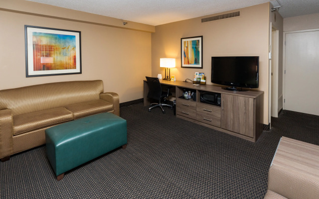 Holiday Inn Downtown - Mercy Area by IHG