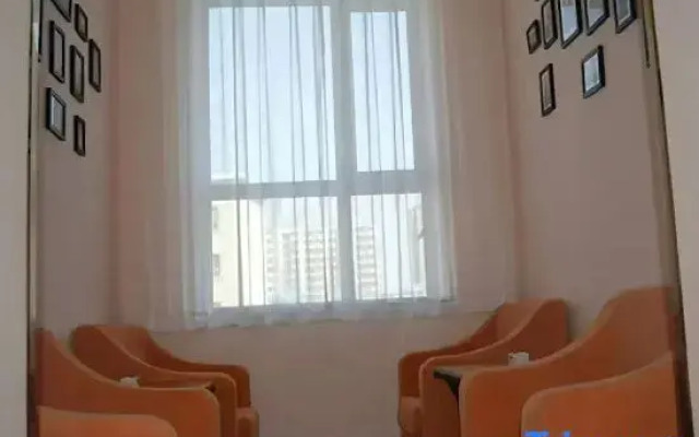 Mifang Hotel (Urumqi Miquan No.1 Middle School)