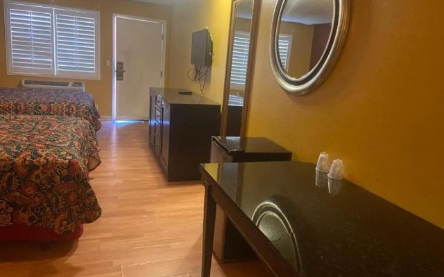 SimpleStay Suites - San Bernardino