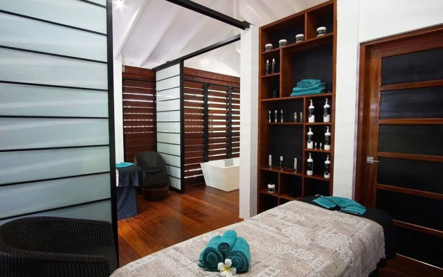 Barrier Beach Resort - Adults Only