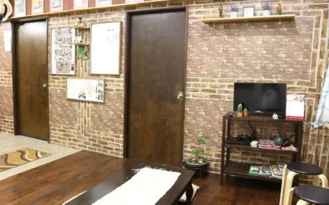 EB2 Hostel