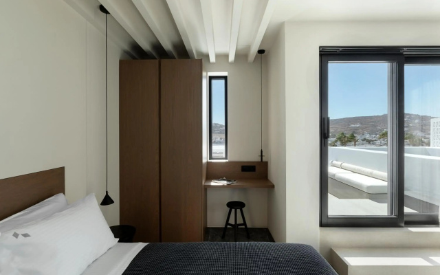 CUBIC Mykonos Seafront Design Suites
