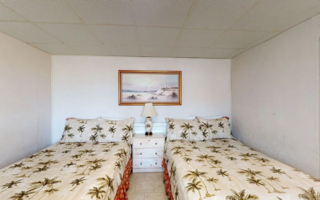 Island 4 1 Bedroom Condo