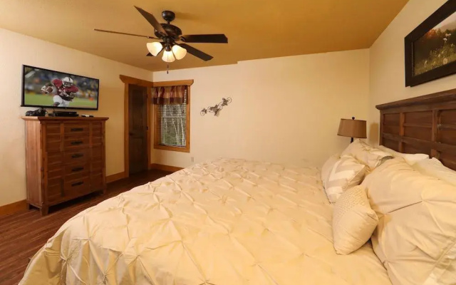 Firefly Nights 5 Bedrooms 5 Bathrooms Cabin