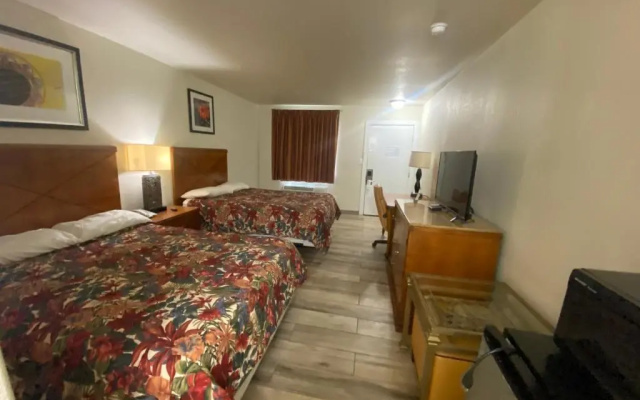 Cedar Creek Inn