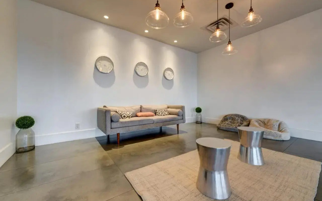 Legacy Grand Suites