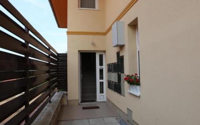 Отель 1000 Home Apartments Венгрия, Хевиз - отзывы, цены и фото номеров - забронировать отель 1000 Home Apartments онлайн вид на фасад