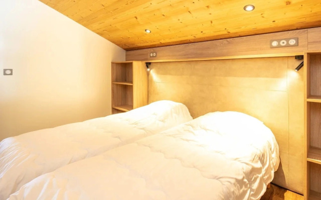 Chic Duplex Apartment in Doucy