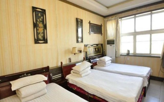 Zhangqiu Yingping Hotel