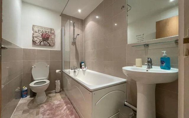 London Bridge apartment