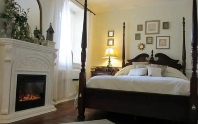 1777 Americana Inn