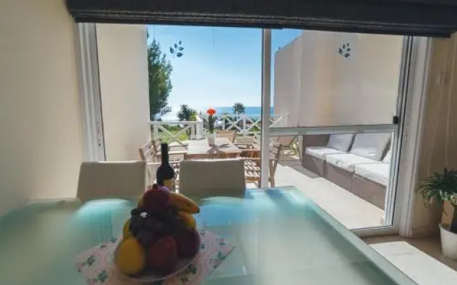 Apartment 13 Coral Bay