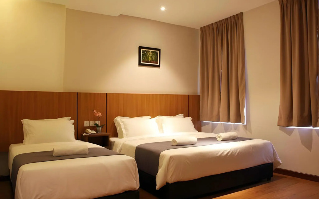 Ahyu Hotel